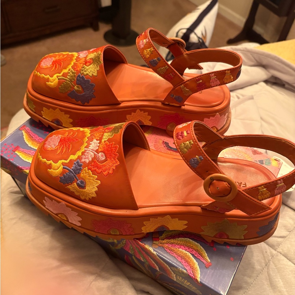 Farm Rio Antwerp embroidered platform shoes - Picture 7 of 17